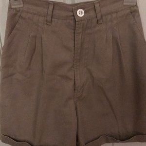 Vintage 80’s Preppy Tan Pleated Shorts